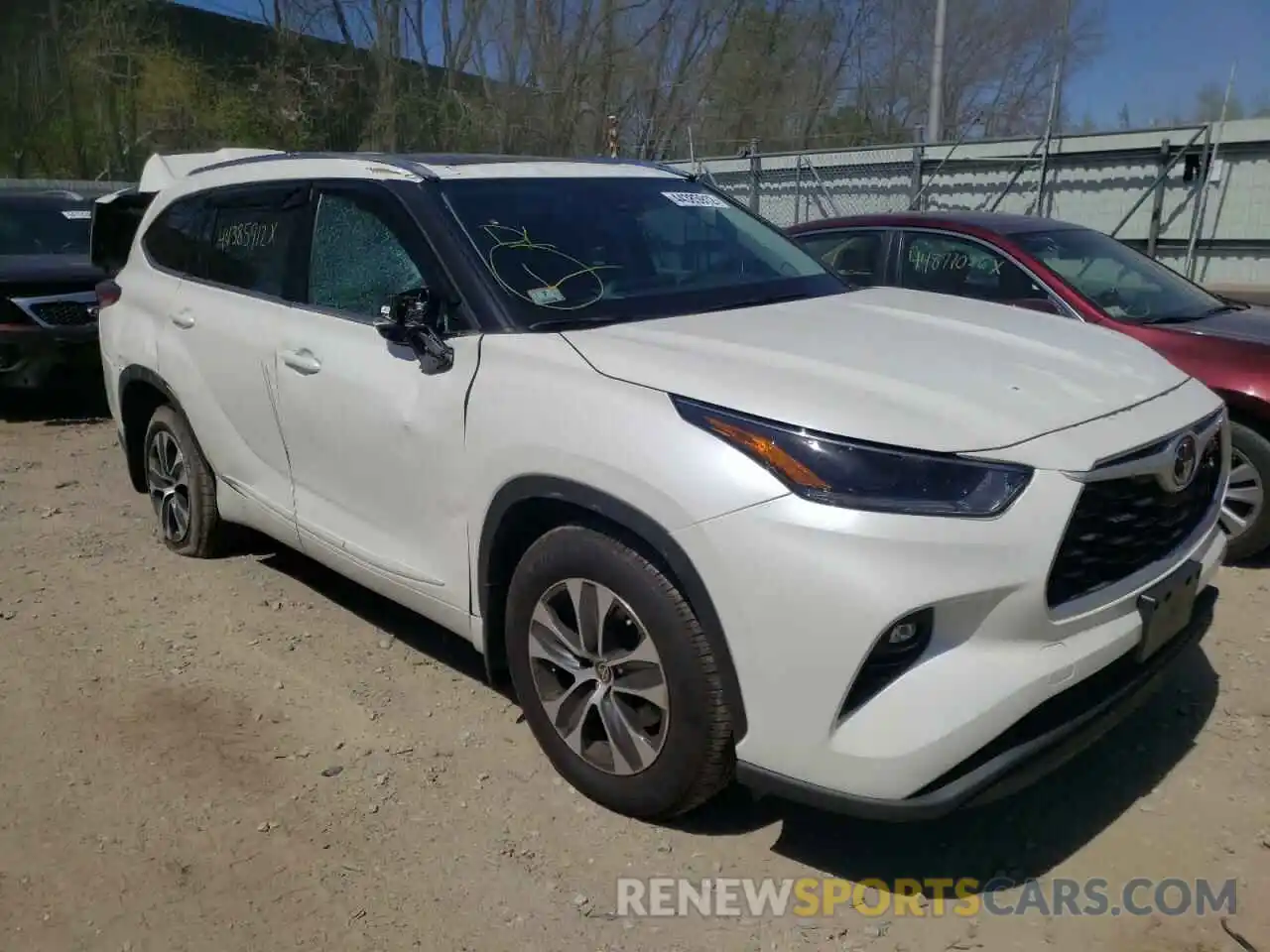 1 Photograph of a damaged car 5TDGZRBH2MS131073 TOYOTA HIGHLANDER 2021