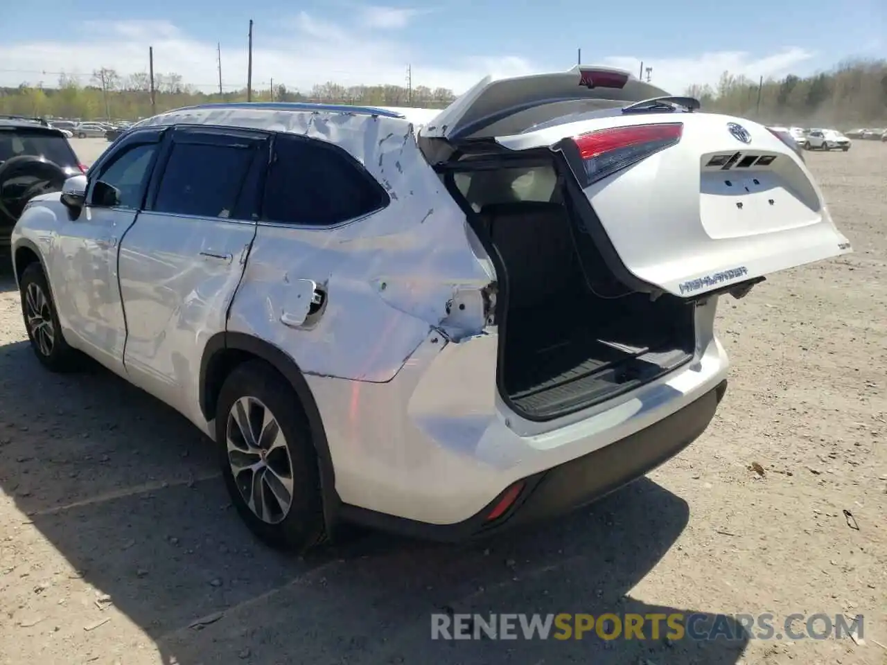 3 Photograph of a damaged car 5TDGZRBH2MS131073 TOYOTA HIGHLANDER 2021