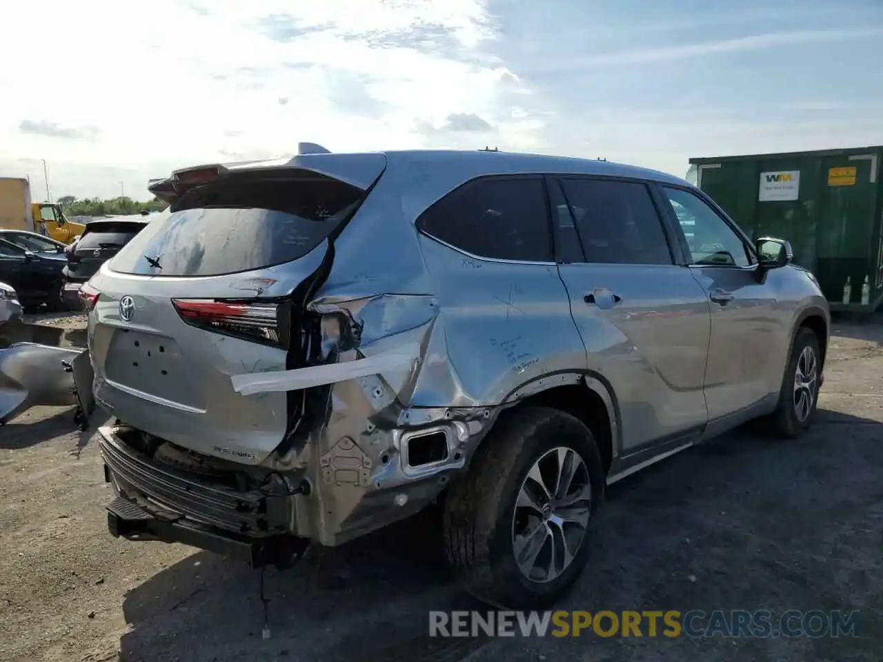 4 Photograph of a damaged car 5TDGZRBH2MS132286 TOYOTA HIGHLANDER 2021