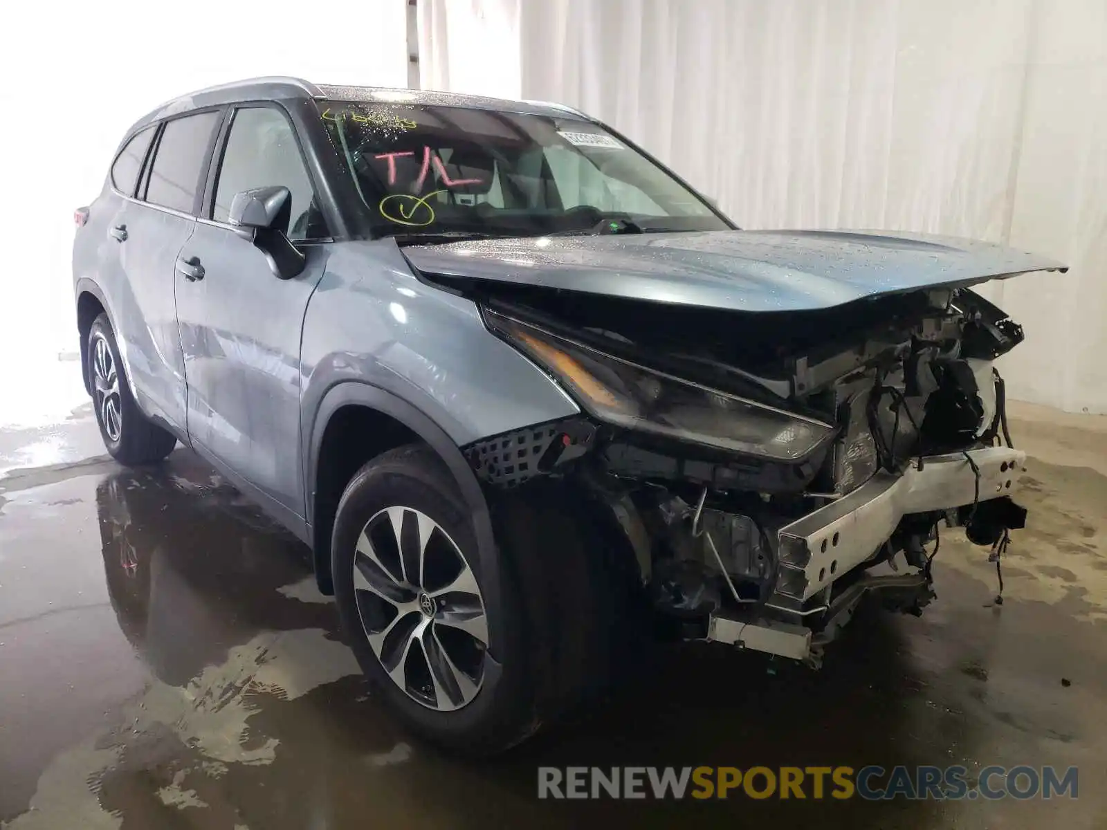 1 Photograph of a damaged car 5TDGZRBH2MS138234 TOYOTA HIGHLANDER 2021