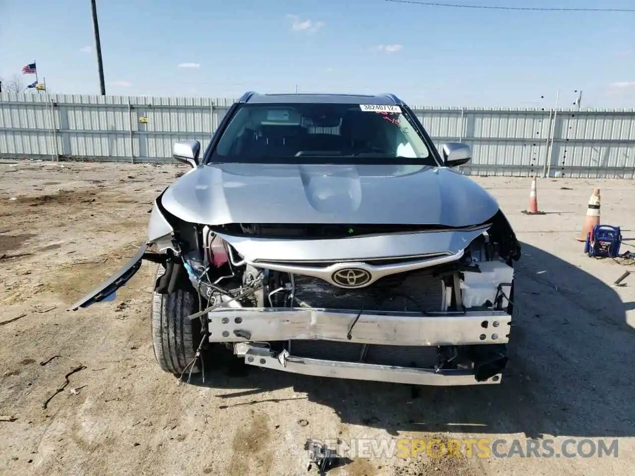 9 Photograph of a damaged car 5TDGZRBH2MS148651 TOYOTA HIGHLANDER 2021