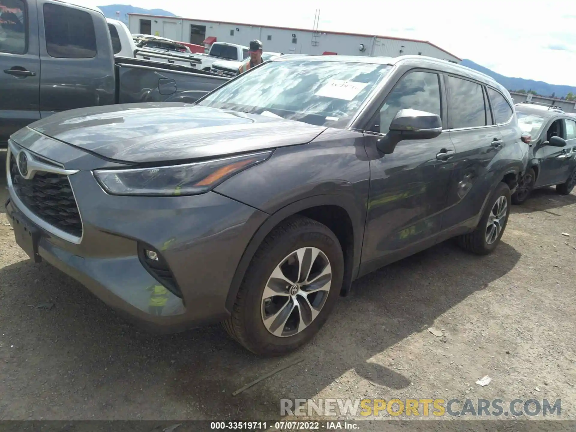 2 Photograph of a damaged car 5TDGZRBH2MS151646 TOYOTA HIGHLANDER 2021