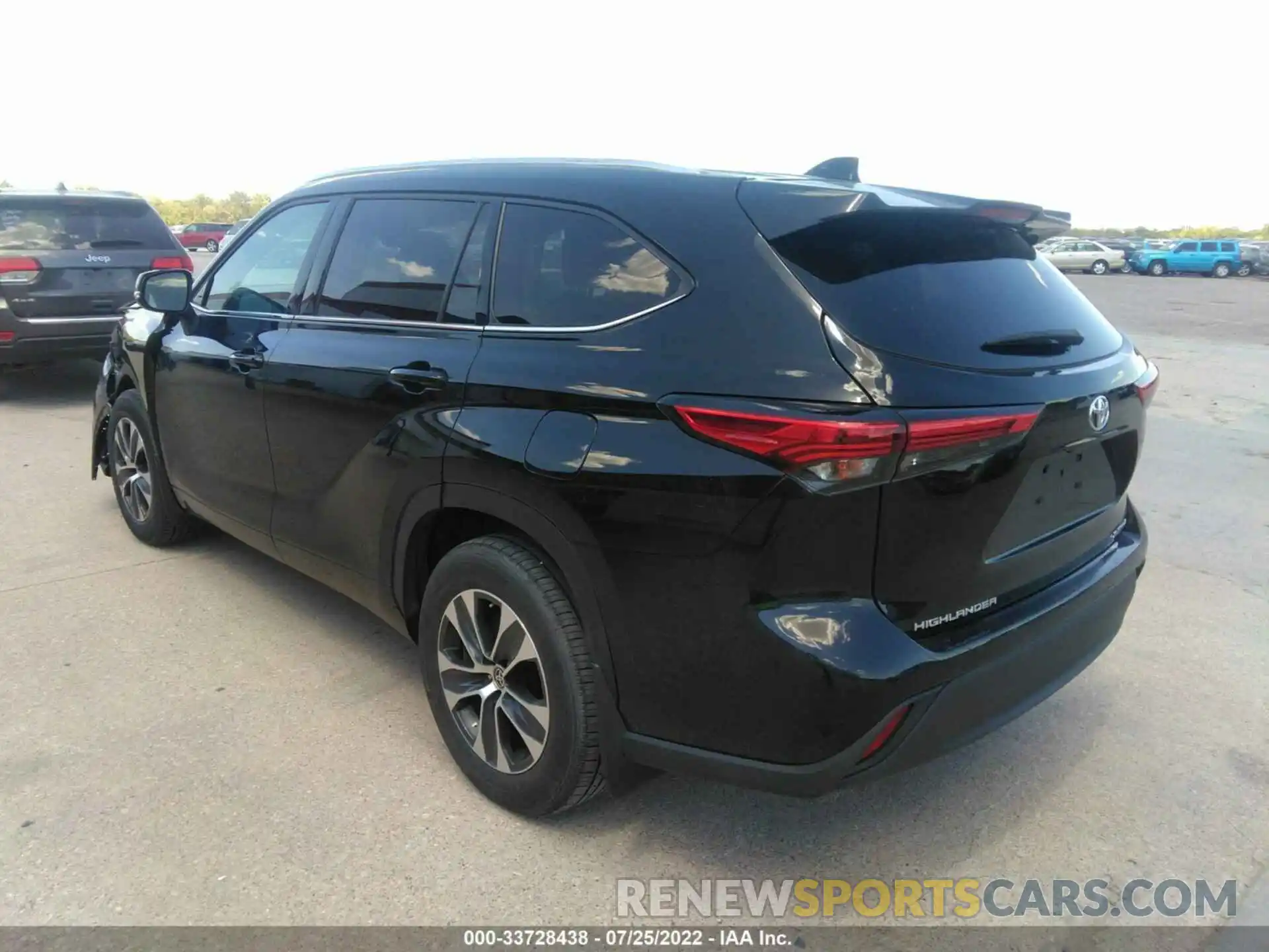 3 Photograph of a damaged car 5TDGZRBH2MS526175 TOYOTA HIGHLANDER 2021