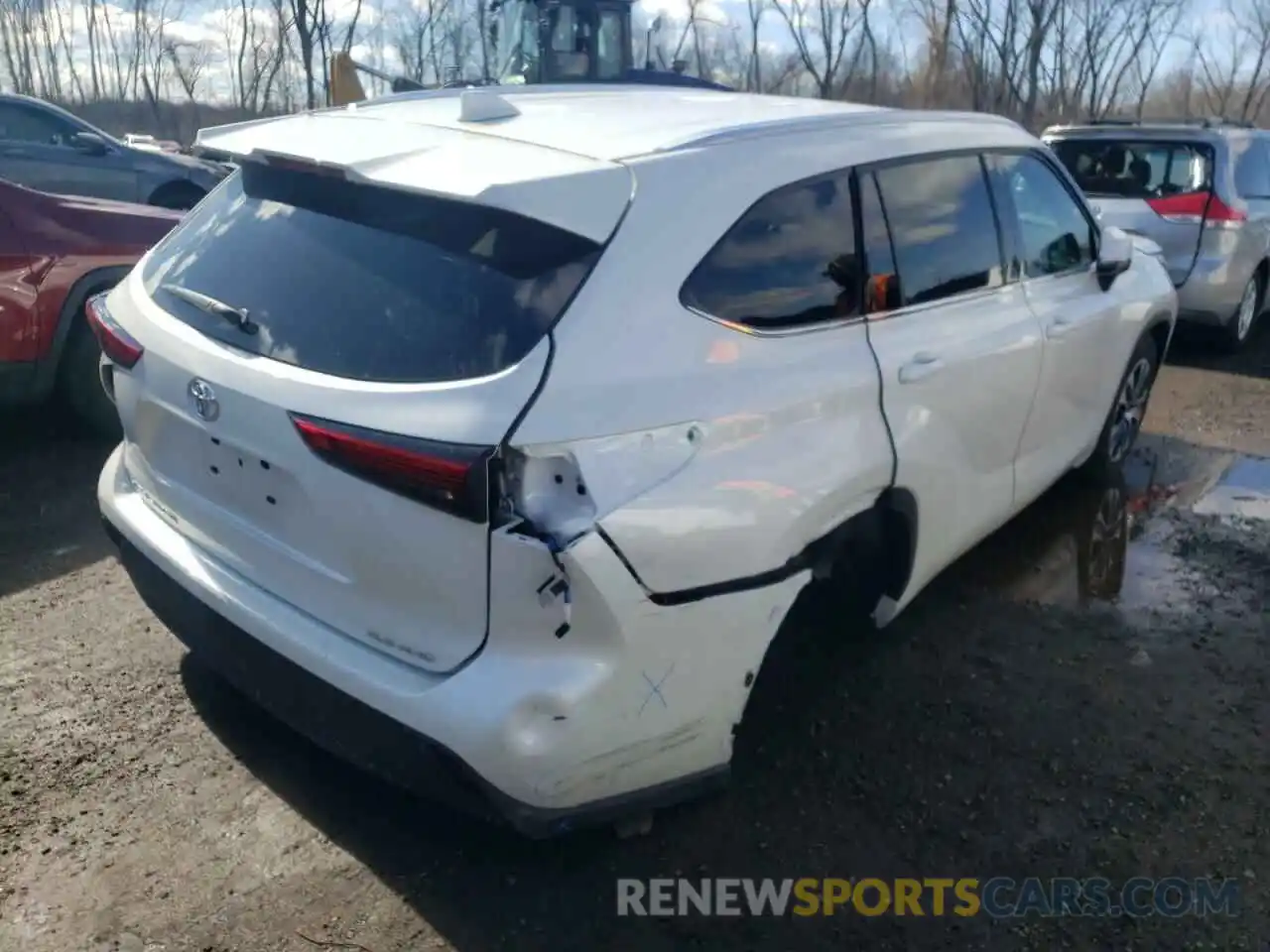 4 Photograph of a damaged car 5TDGZRBH2MS540271 TOYOTA HIGHLANDER 2021