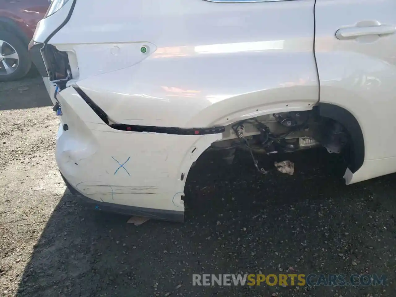 9 Photograph of a damaged car 5TDGZRBH2MS540271 TOYOTA HIGHLANDER 2021