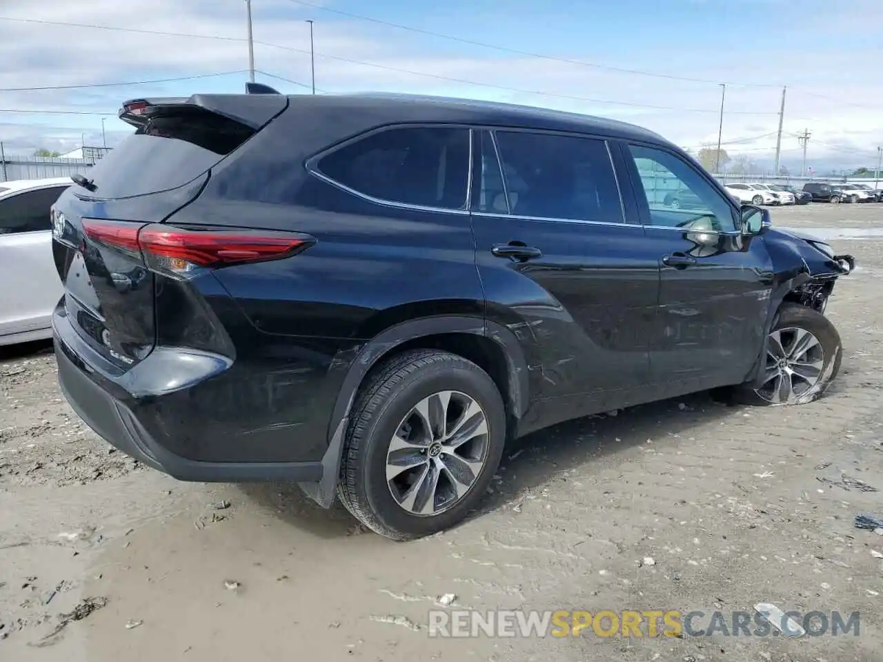 3 Photograph of a damaged car 5TDGZRBH2MS542215 TOYOTA HIGHLANDER 2021