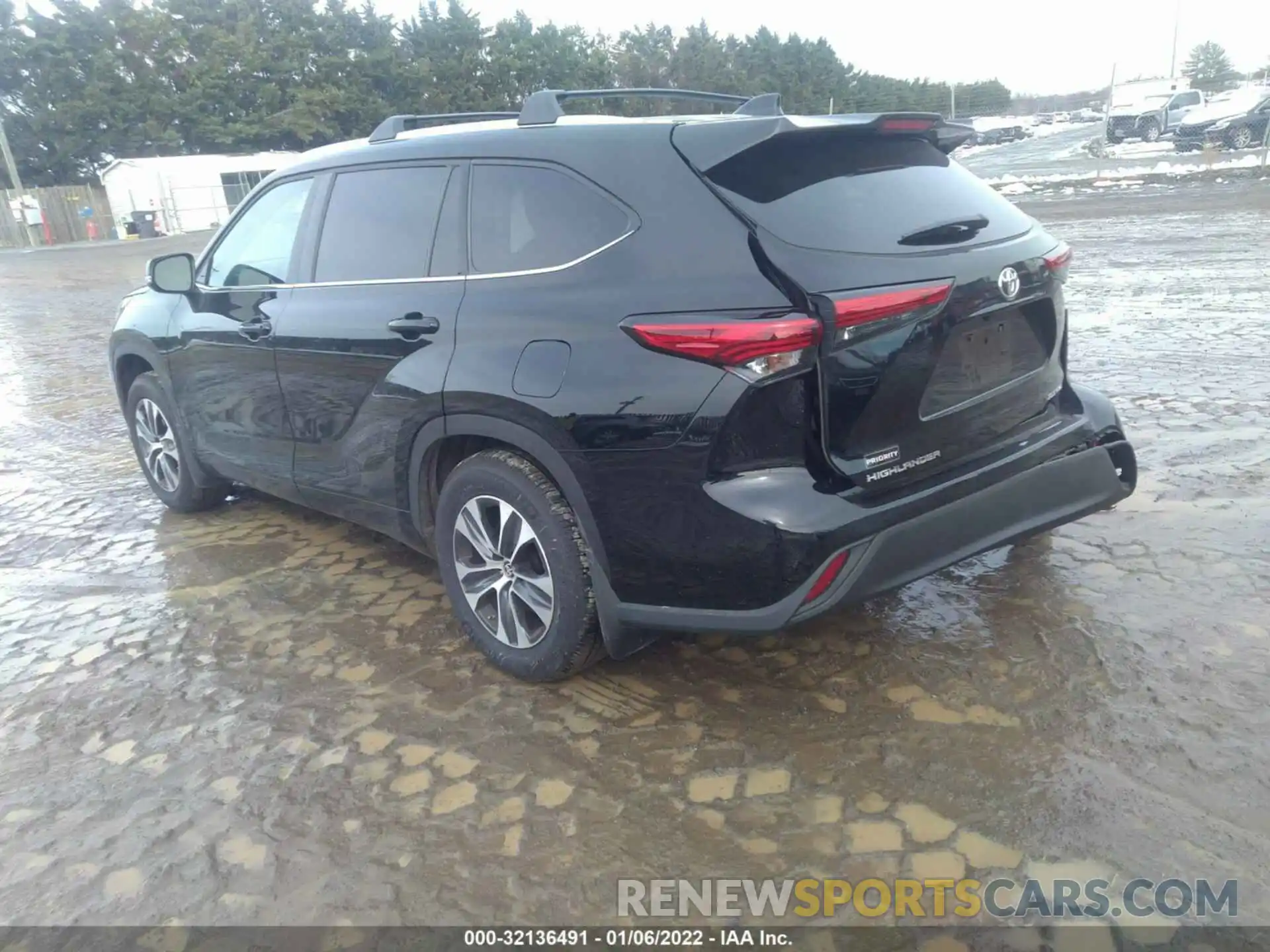 3 Photograph of a damaged car 5TDGZRBH2MS550007 TOYOTA HIGHLANDER 2021