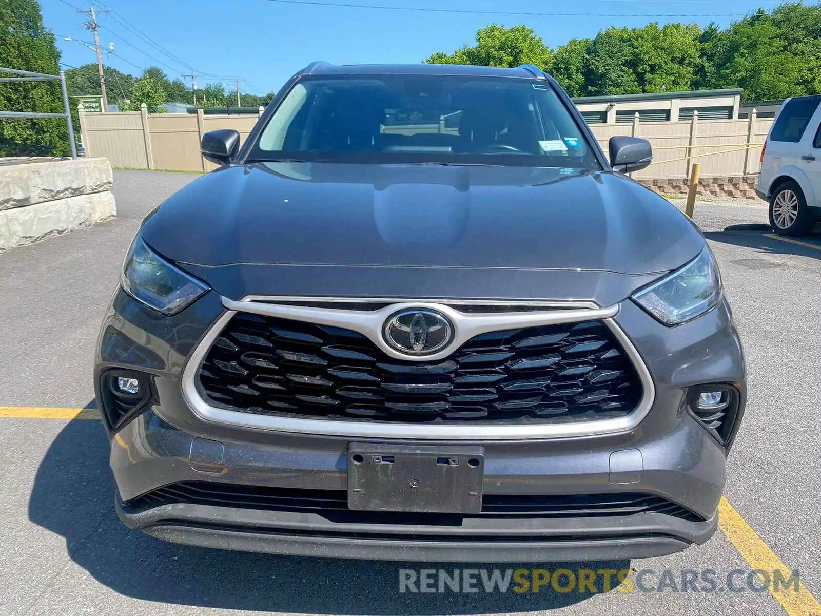 3 Photograph of a damaged car 5TDGZRBH3MS072082 TOYOTA HIGHLANDER 2021