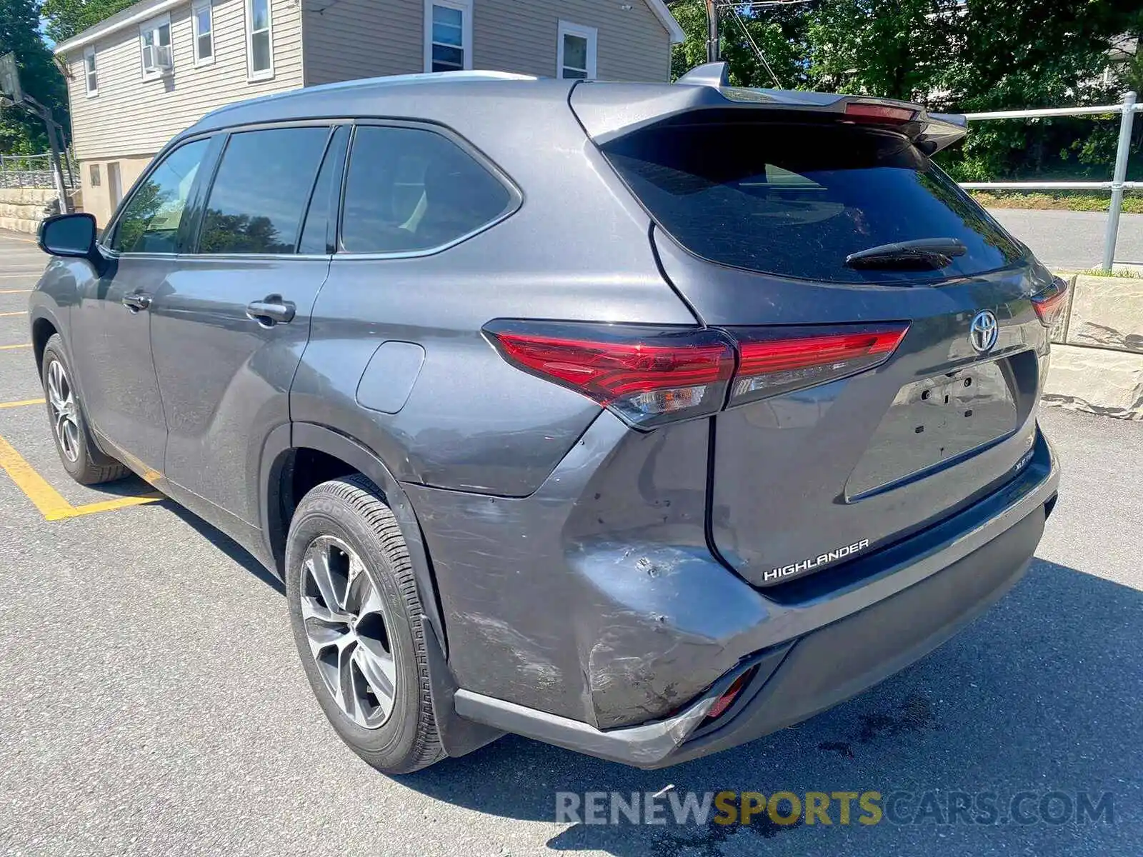 5 Photograph of a damaged car 5TDGZRBH3MS072082 TOYOTA HIGHLANDER 2021