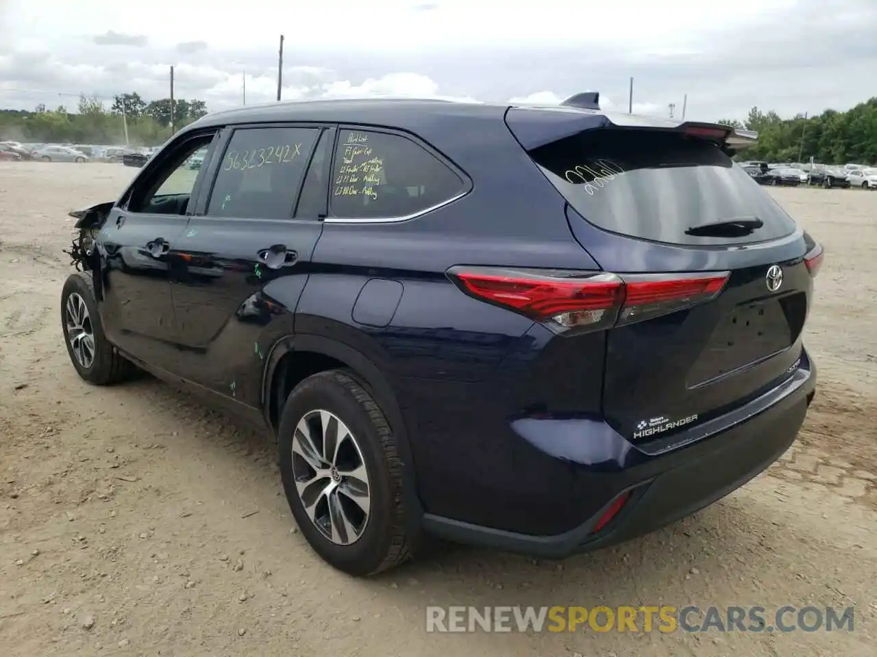 3 Photograph of a damaged car 5TDGZRBH3MS526945 TOYOTA HIGHLANDER 2021