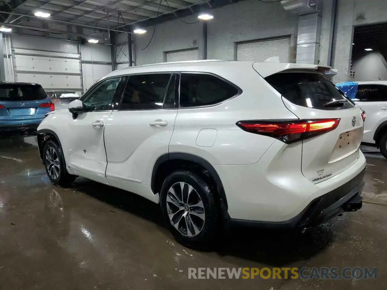 2 Photograph of a damaged car 5TDGZRBH3MS541719 TOYOTA HIGHLANDER 2021