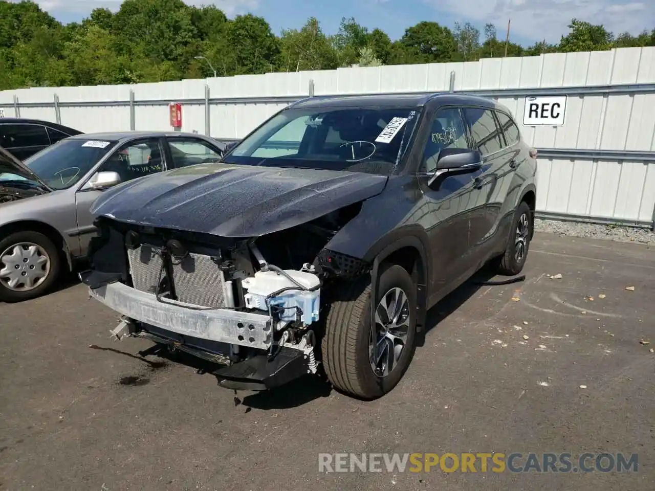 2 Photograph of a damaged car 5TDGZRBH3MS544426 TOYOTA HIGHLANDER 2021