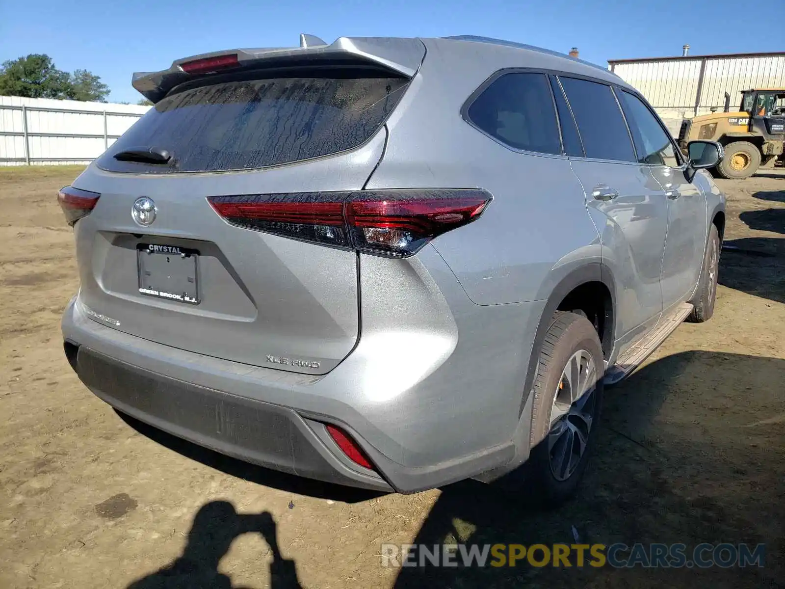 4 Photograph of a damaged car 5TDGZRBH3MS550064 TOYOTA HIGHLANDER 2021