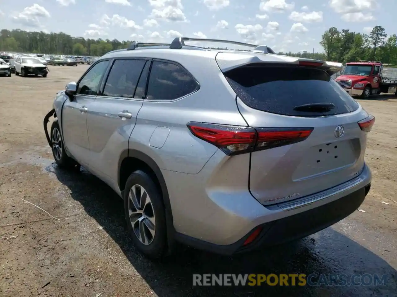 3 Photograph of a damaged car 5TDGZRBH3MS558200 TOYOTA HIGHLANDER 2021