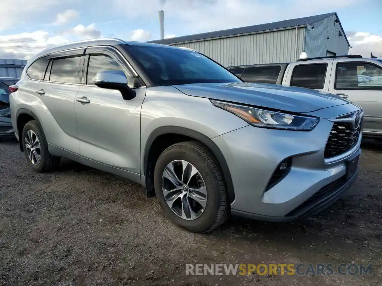 4 Photograph of a damaged car 5TDGZRBH3MS558844 TOYOTA HIGHLANDER 2021