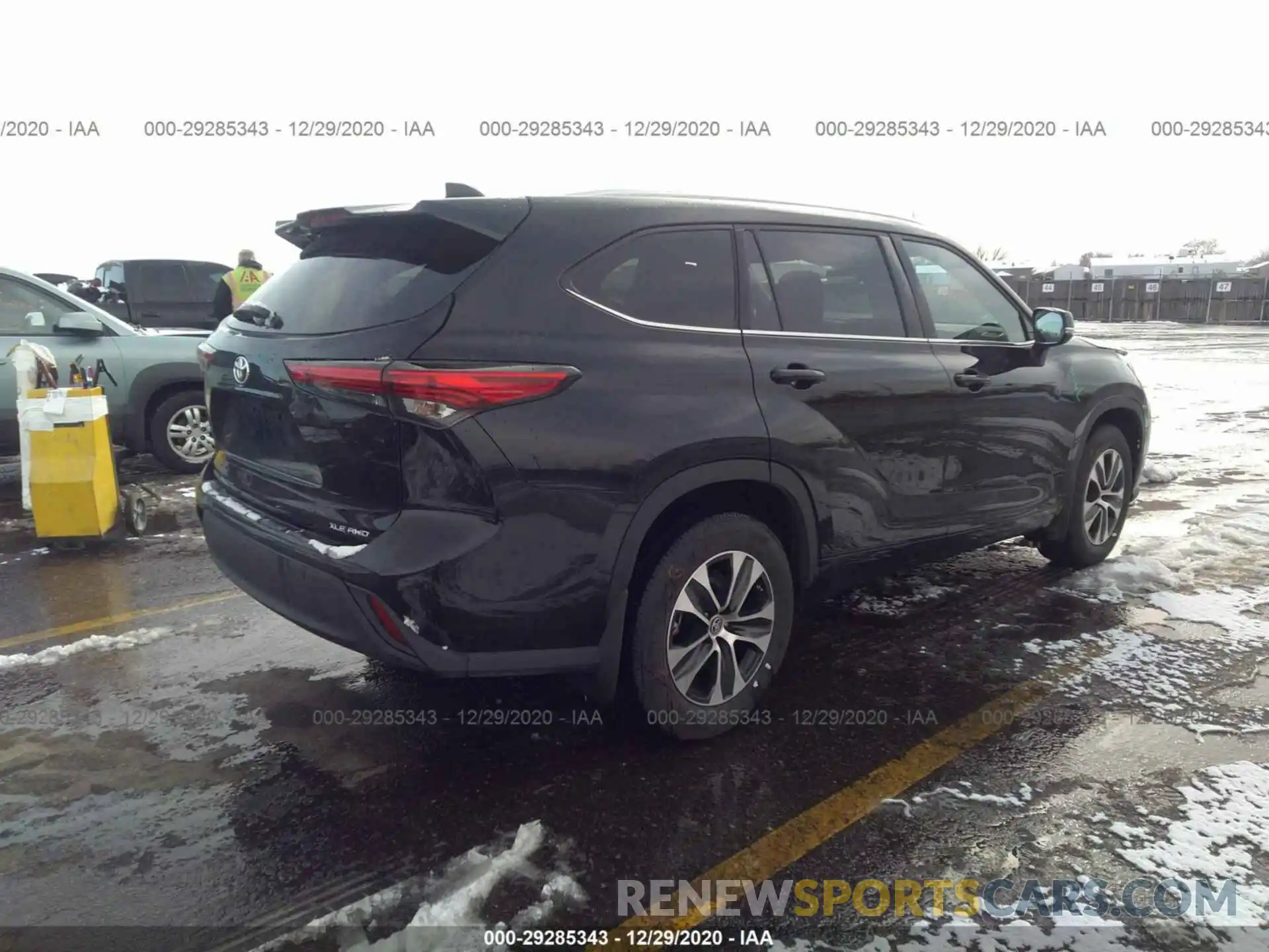 4 Фотография поврежденного автомобиля 5TDGZRBH4MS070678 TOYOTA HIGHLANDER 2021