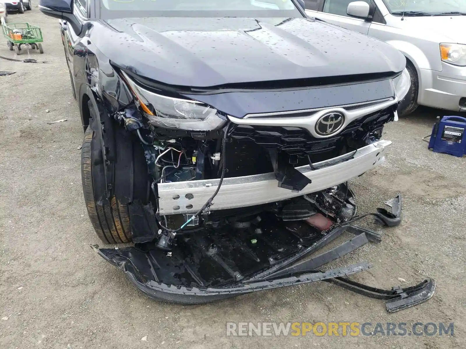 9 Photograph of a damaged car 5TDGZRBH4MS082944 TOYOTA HIGHLANDER 2021