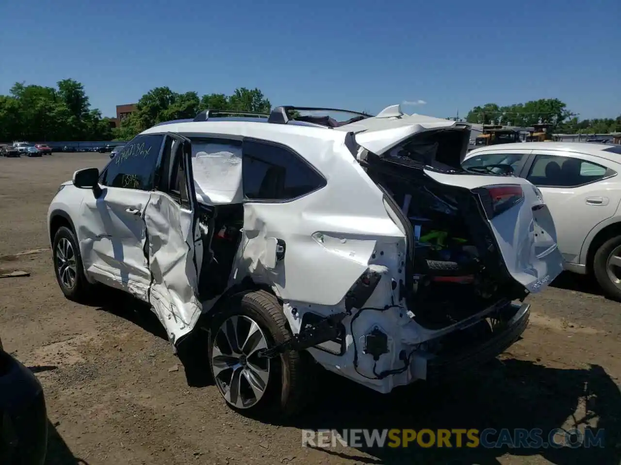 3 Photograph of a damaged car 5TDGZRBH4MS126151 TOYOTA HIGHLANDER 2021