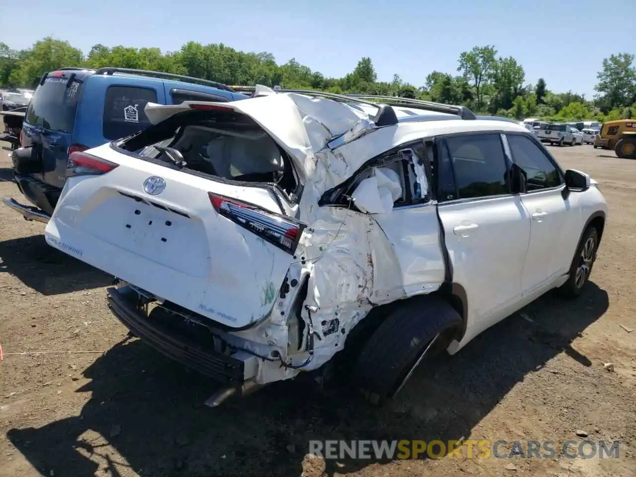 9 Photograph of a damaged car 5TDGZRBH4MS126151 TOYOTA HIGHLANDER 2021