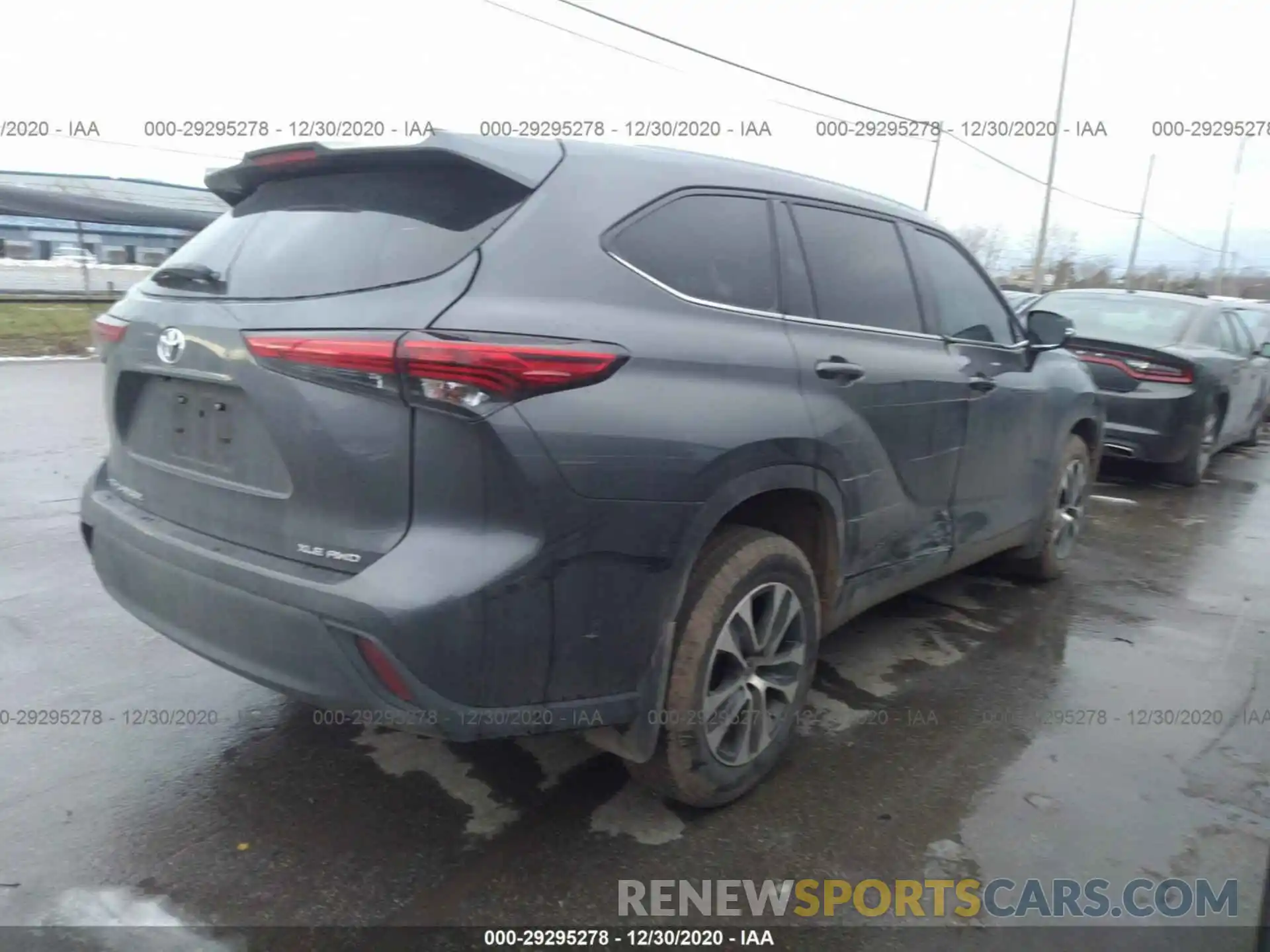 4 Photograph of a damaged car 5TDGZRBH4MS524718 TOYOTA HIGHLANDER 2021