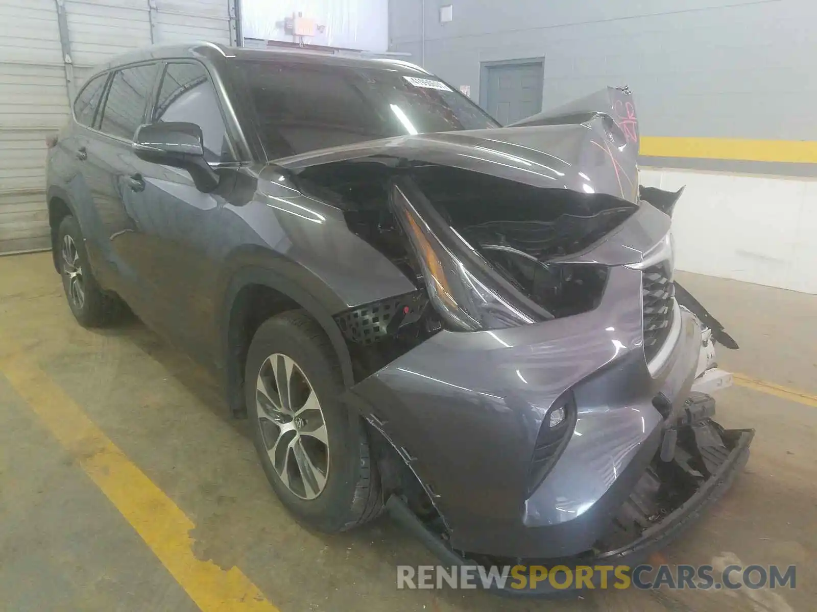 1 Photograph of a damaged car 5TDGZRBH4MS531233 TOYOTA HIGHLANDER 2021