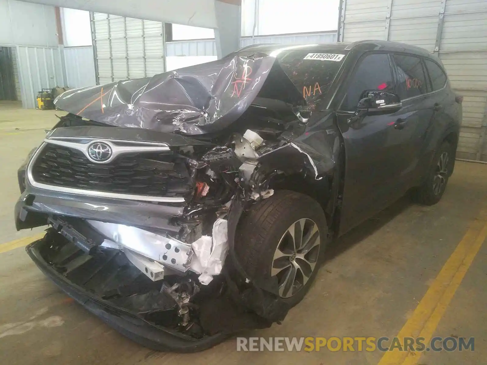 2 Photograph of a damaged car 5TDGZRBH4MS531233 TOYOTA HIGHLANDER 2021