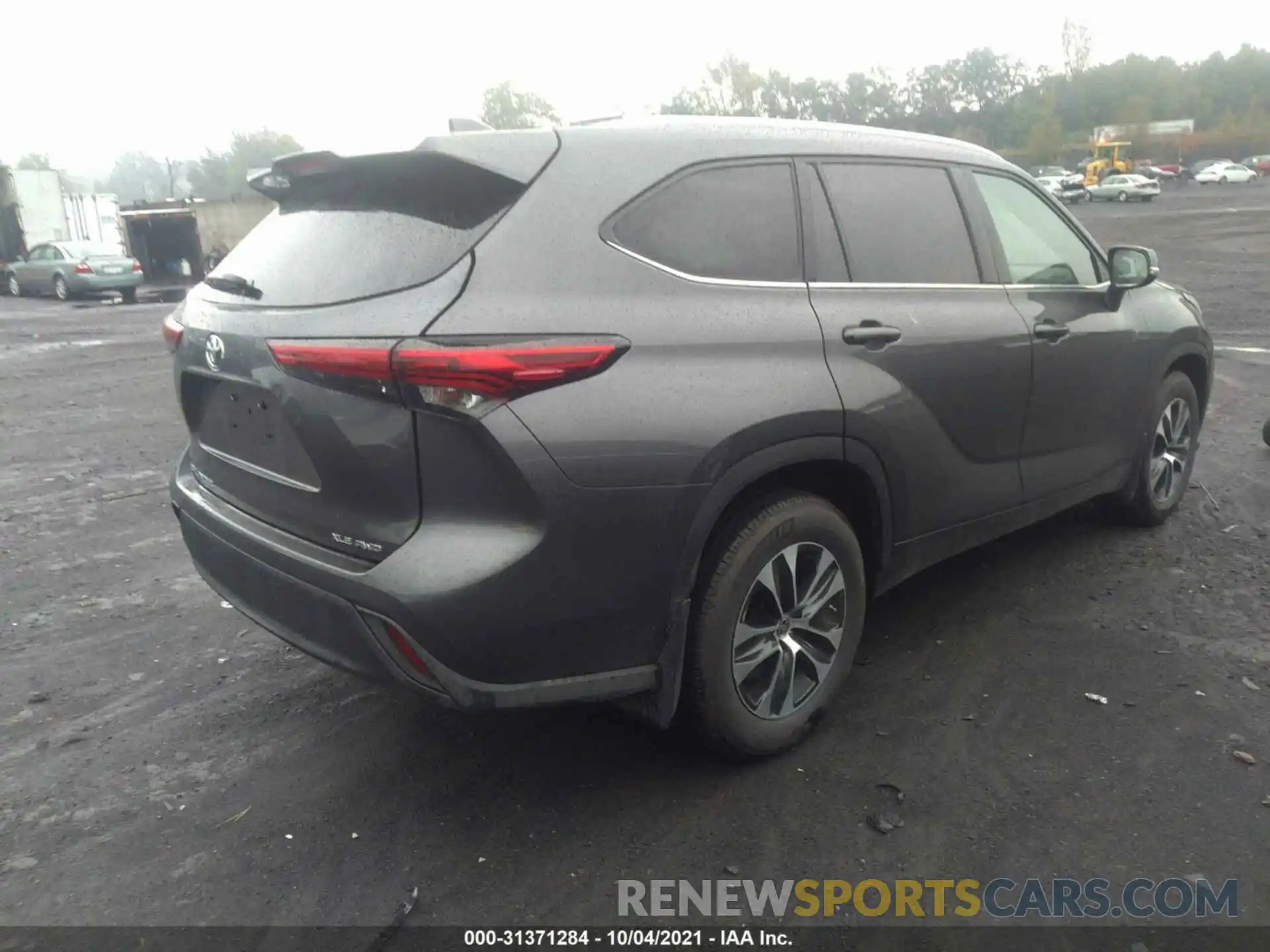 4 Photograph of a damaged car 5TDGZRBH4MS543446 TOYOTA HIGHLANDER 2021