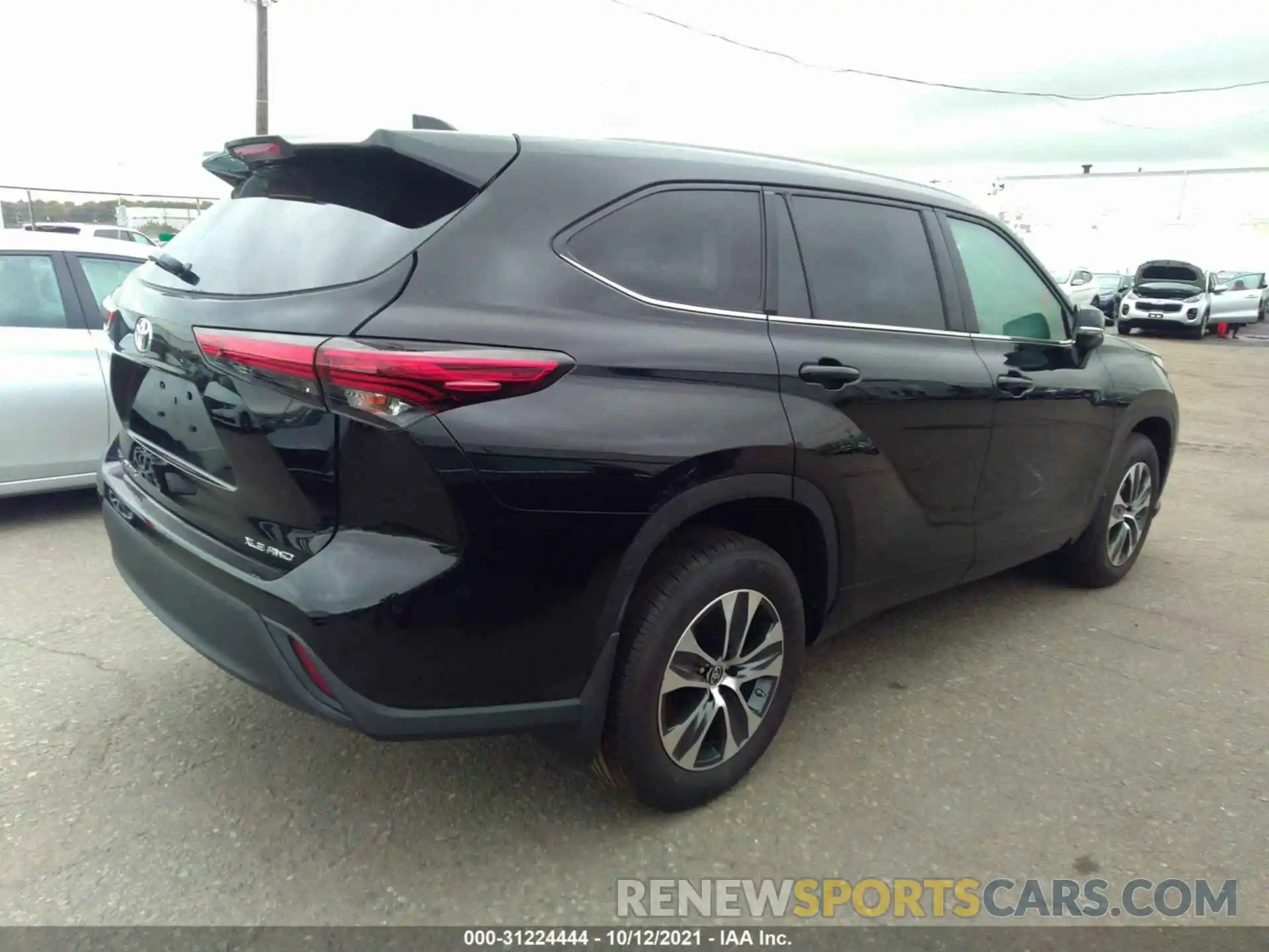 4 Photograph of a damaged car 5TDGZRBH4MS554060 TOYOTA HIGHLANDER 2021