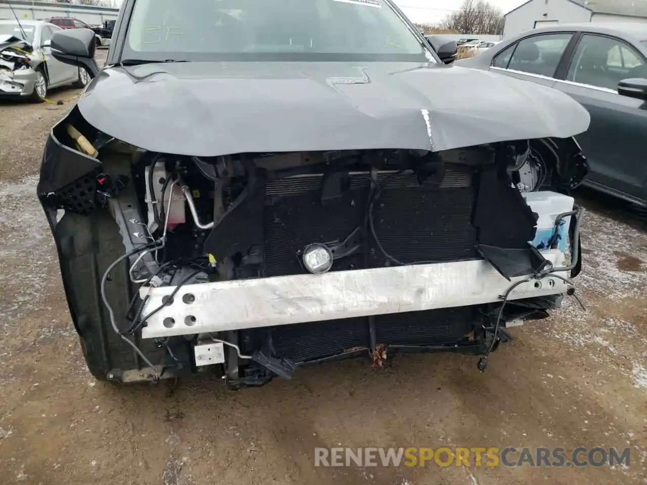 9 Photograph of a damaged car 5TDGZRBH5MS058376 TOYOTA HIGHLANDER 2021