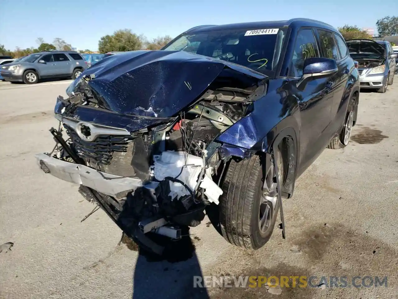 2 Photograph of a damaged car 5TDGZRBH5MS086839 TOYOTA HIGHLANDER 2021