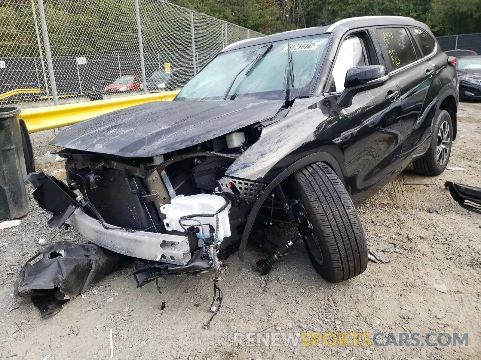 2 Photograph of a damaged car 5TDGZRBH5MS100108 TOYOTA HIGHLANDER 2021