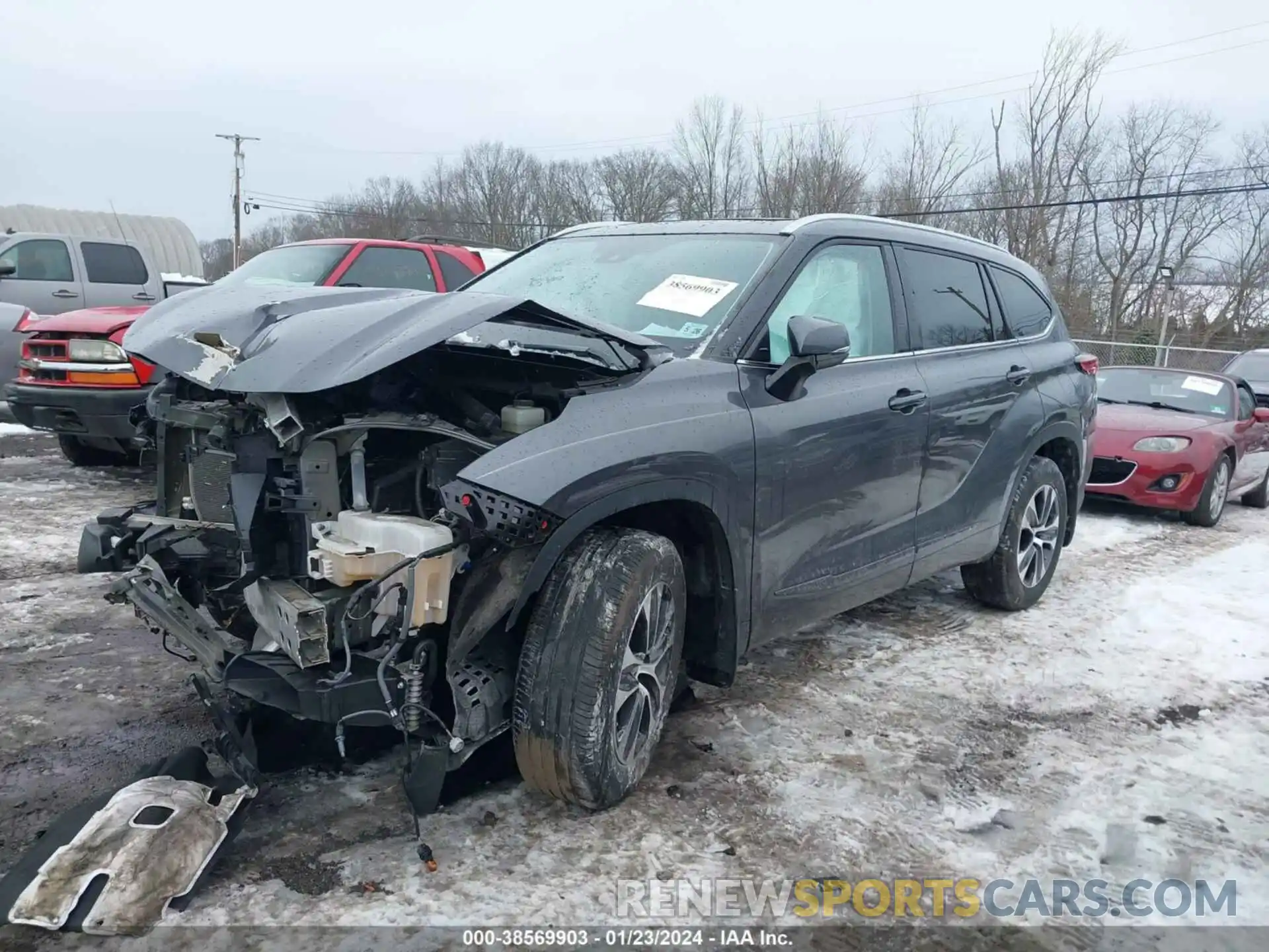 2 Photograph of a damaged car 5TDGZRBH5MS125249 TOYOTA HIGHLANDER 2021