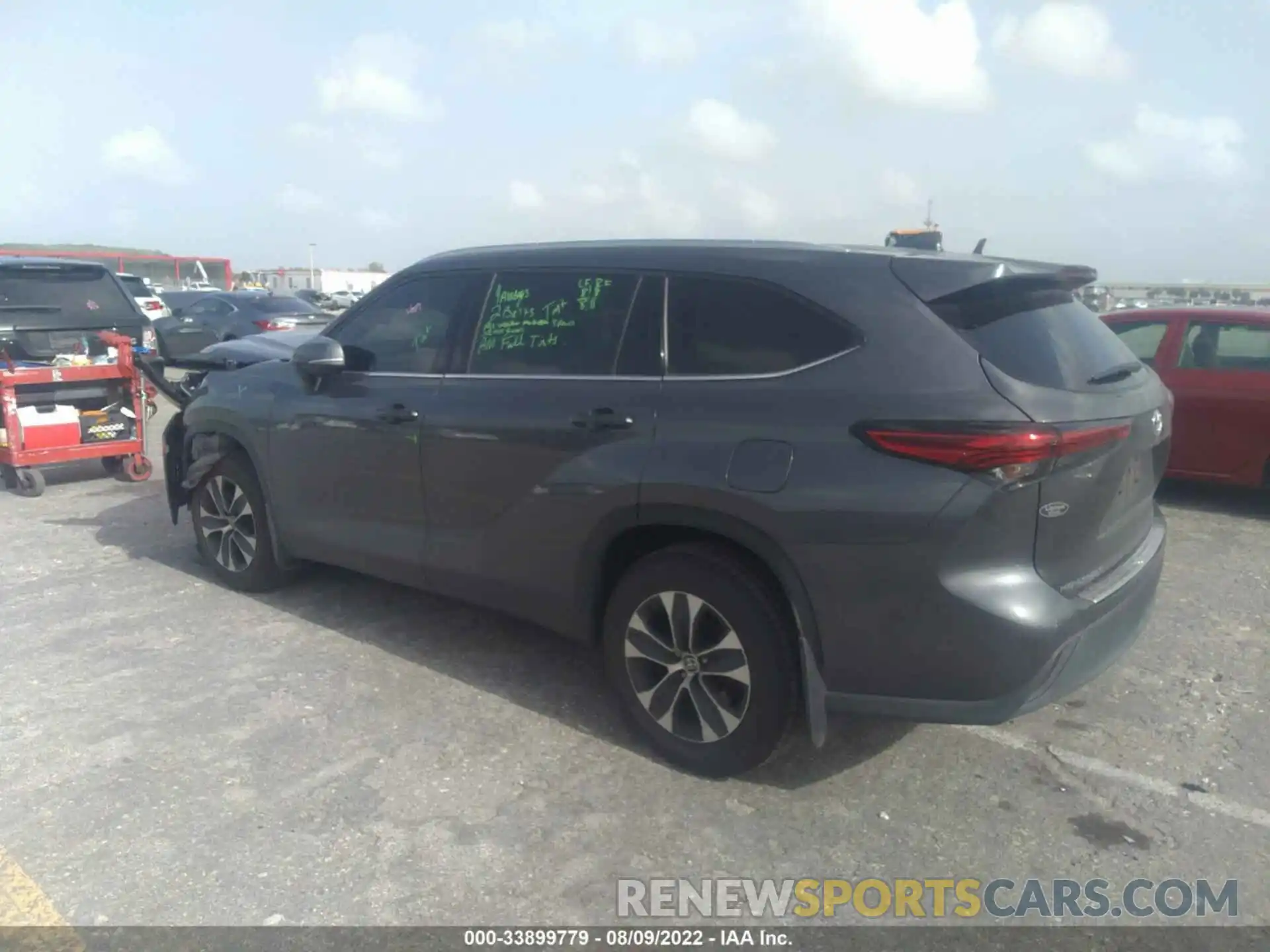 3 Photograph of a damaged car 5TDGZRBH5MS128099 TOYOTA HIGHLANDER 2021