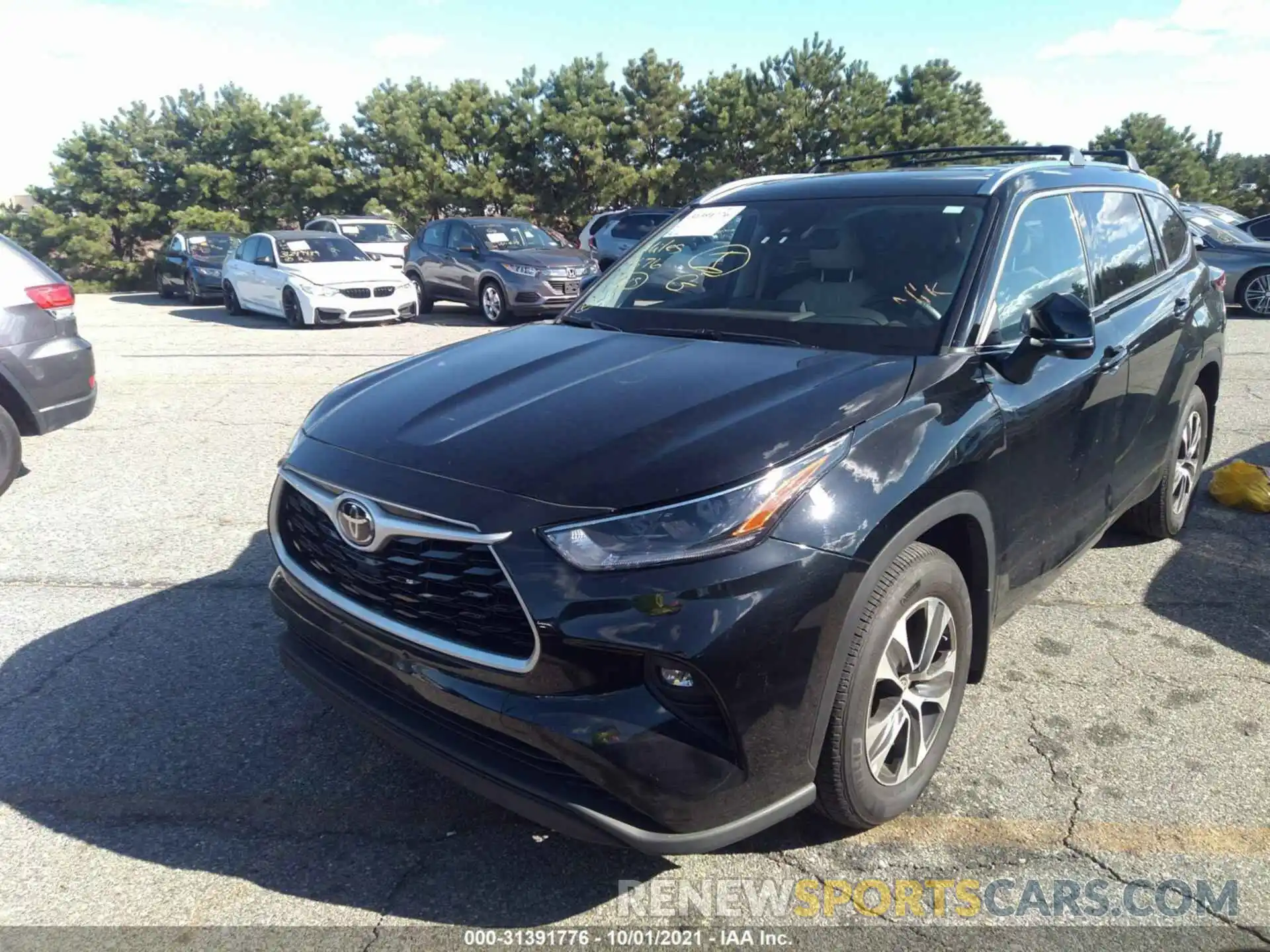 2 Photograph of a damaged car 5TDGZRBH5MS526154 TOYOTA HIGHLANDER 2021