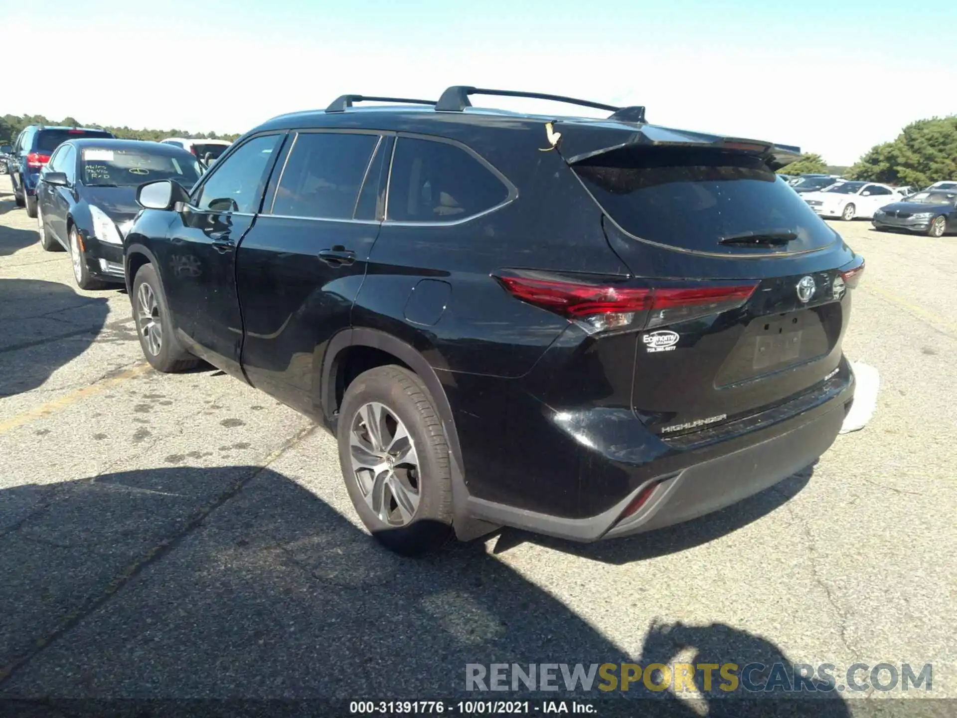 3 Photograph of a damaged car 5TDGZRBH5MS526154 TOYOTA HIGHLANDER 2021