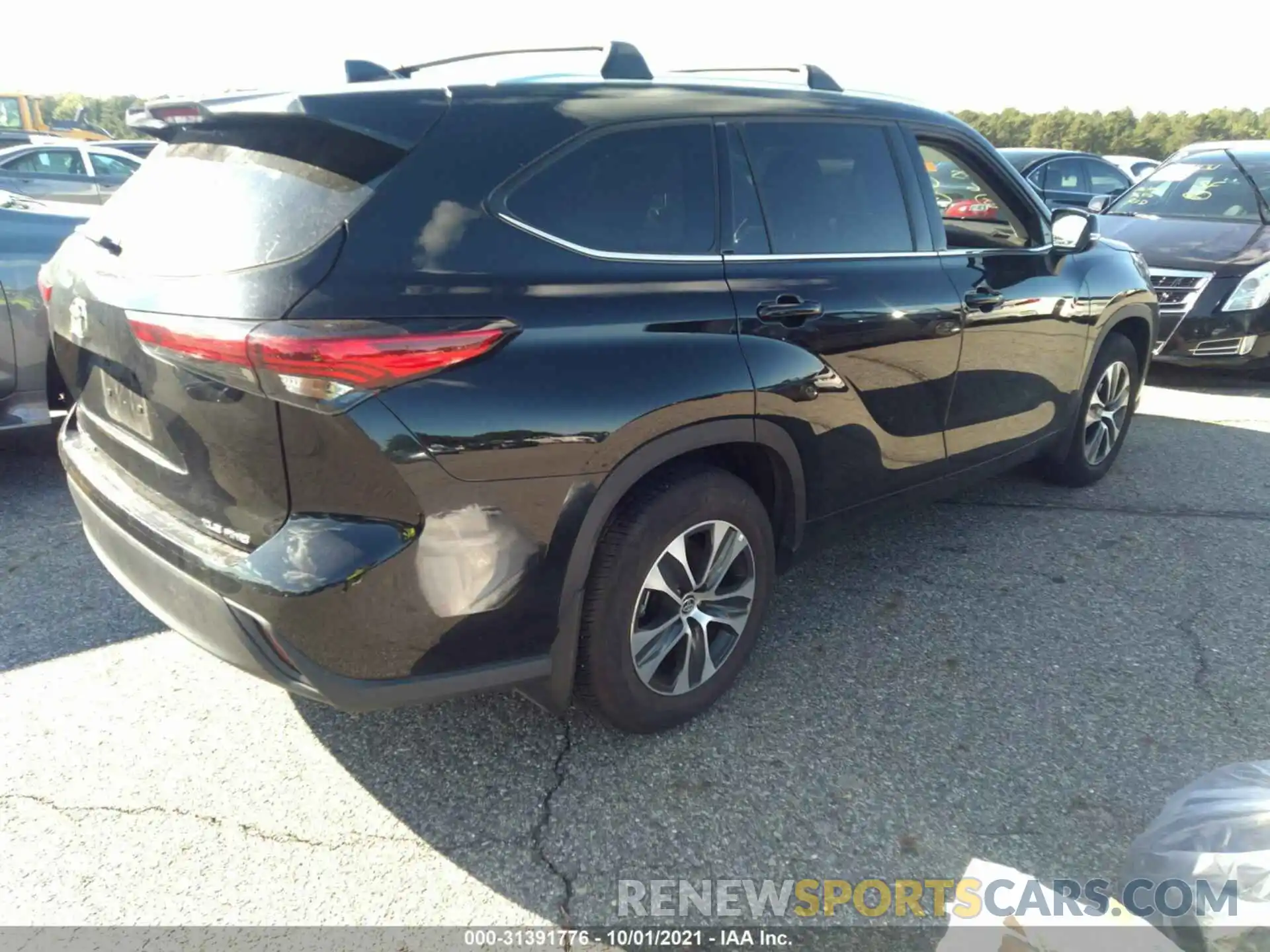 4 Photograph of a damaged car 5TDGZRBH5MS526154 TOYOTA HIGHLANDER 2021