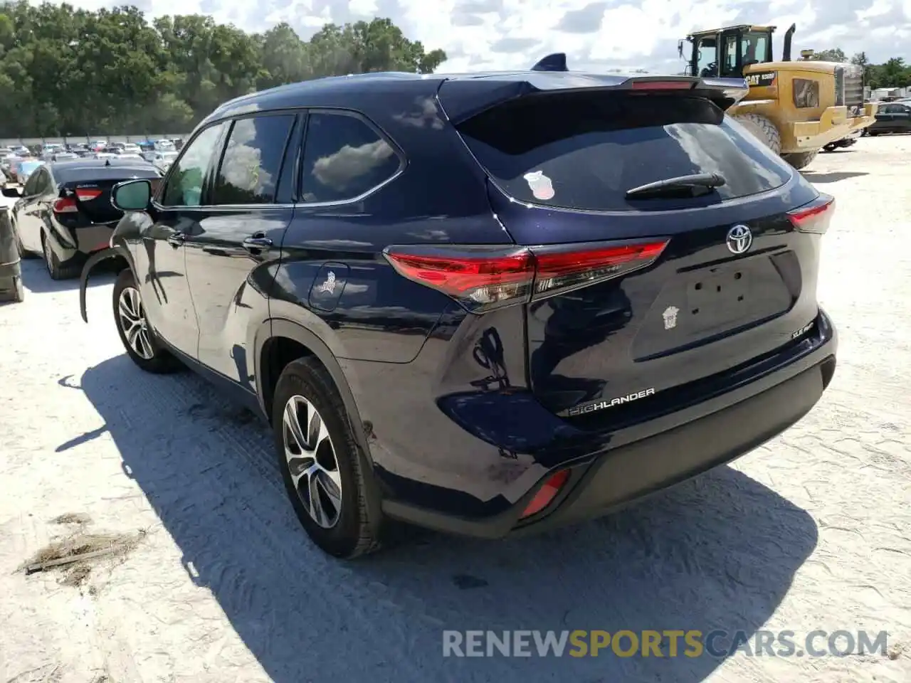 3 Photograph of a damaged car 5TDGZRBH5MS526297 TOYOTA HIGHLANDER 2021