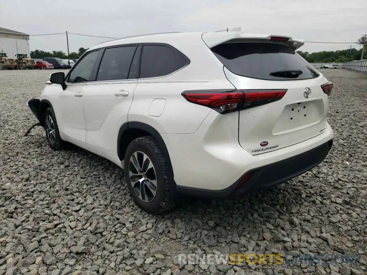 3 Photograph of a damaged car 5TDGZRBH5MS536229 TOYOTA HIGHLANDER 2021