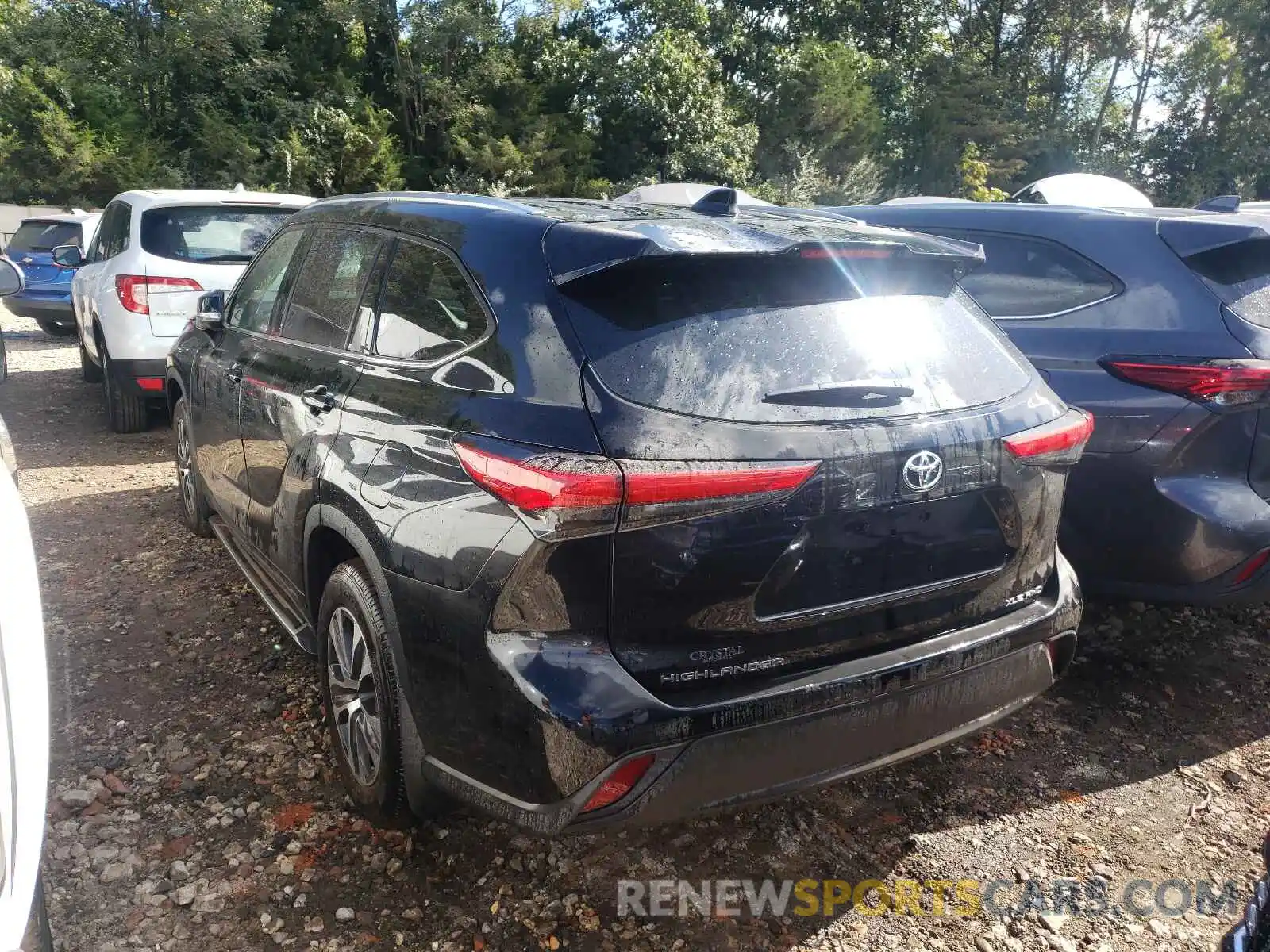 3 Photograph of a damaged car 5TDGZRBH5MS545495 TOYOTA HIGHLANDER 2021