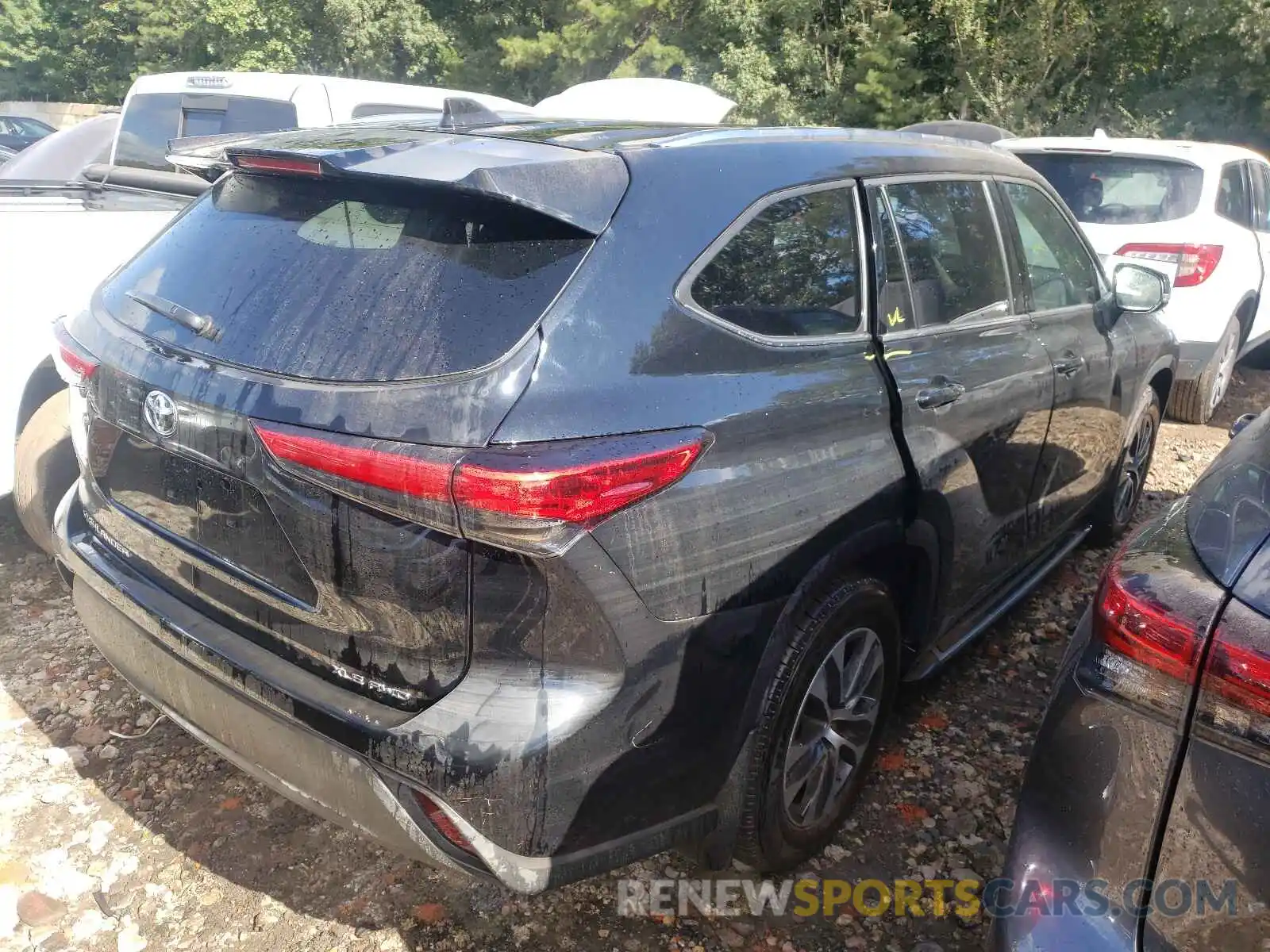 4 Photograph of a damaged car 5TDGZRBH5MS545495 TOYOTA HIGHLANDER 2021