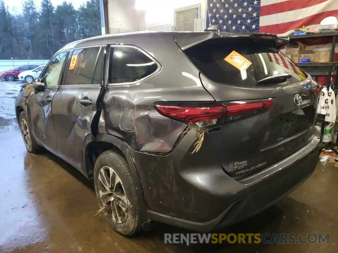 3 Photograph of a damaged car 5TDGZRBH6MS083433 TOYOTA HIGHLANDER 2021