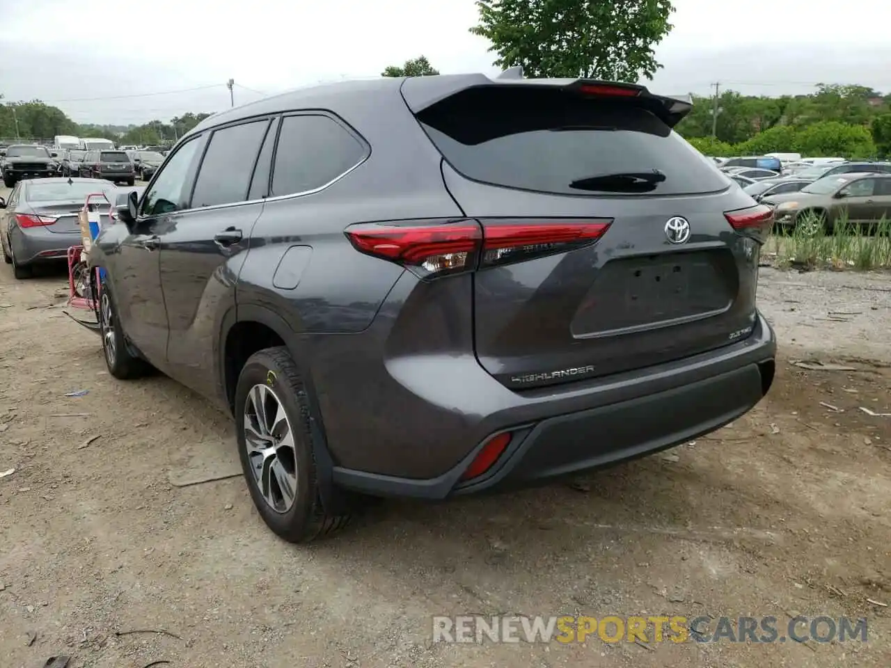 3 Photograph of a damaged car 5TDGZRBH6MS100778 TOYOTA HIGHLANDER 2021