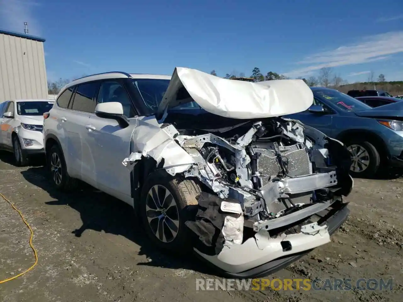 1 Photograph of a damaged car 5TDGZRBH6MS111893 TOYOTA HIGHLANDER 2021