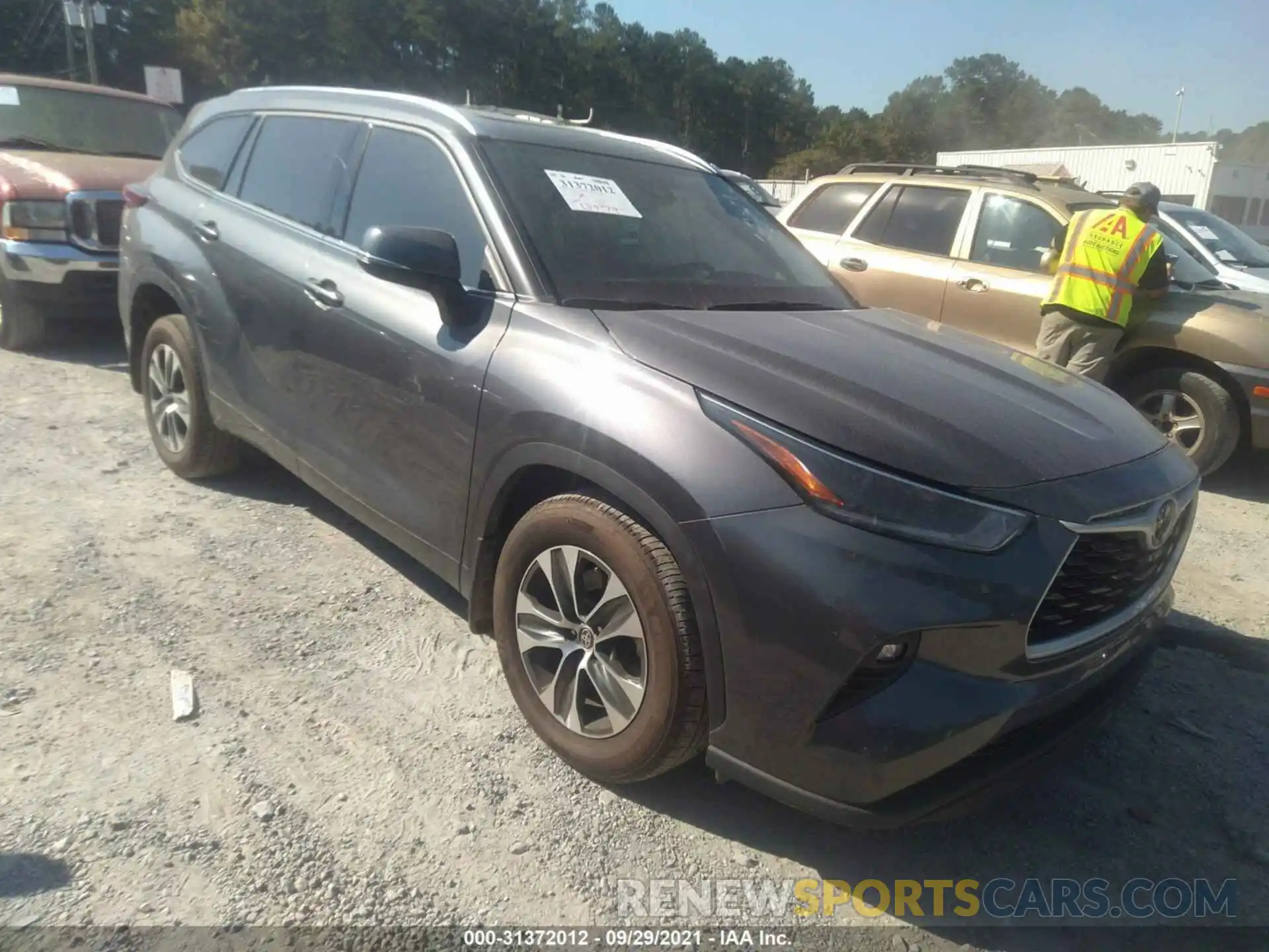 1 Photograph of a damaged car 5TDGZRBH6MS116527 TOYOTA HIGHLANDER 2021