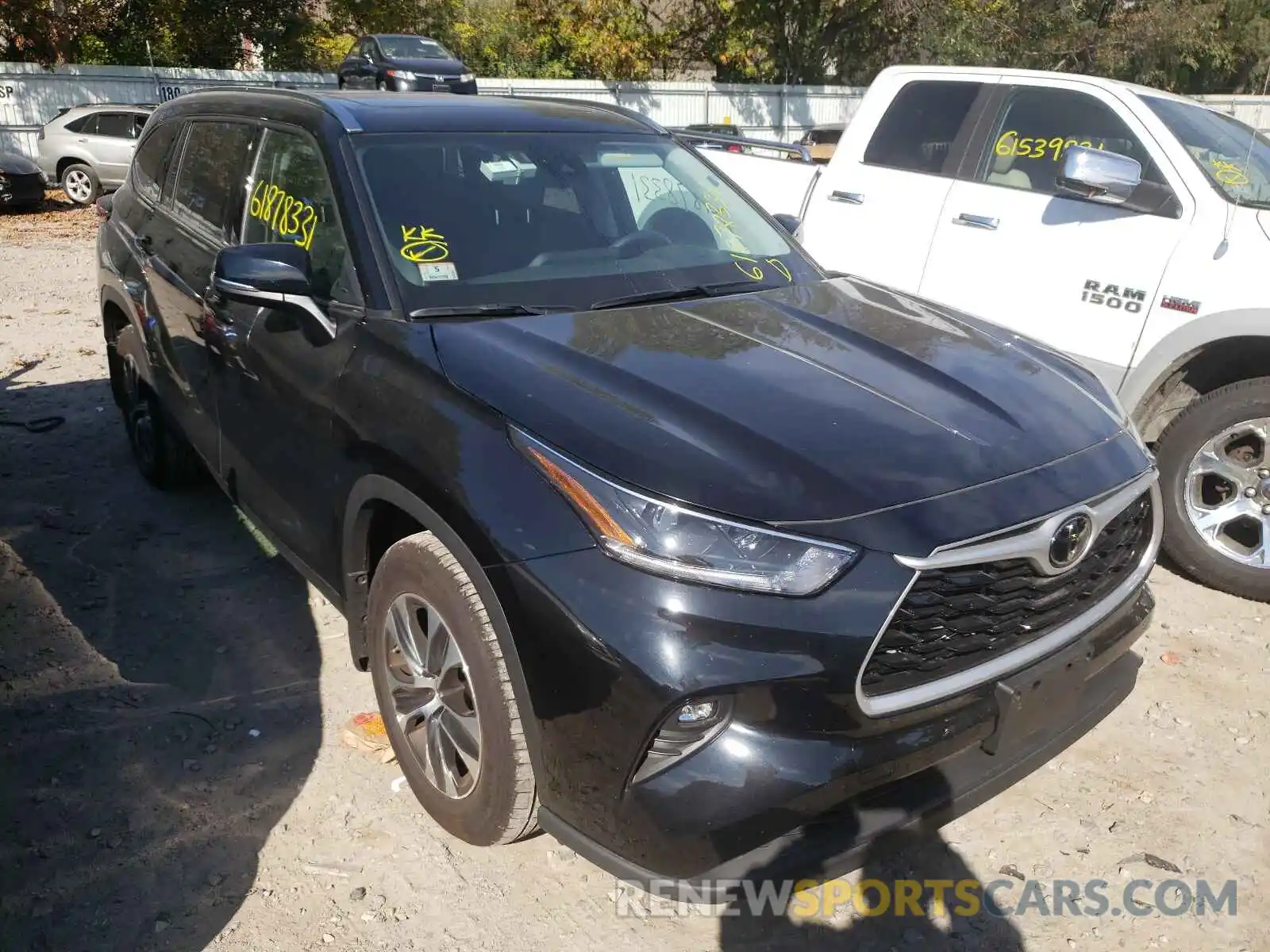 1 Photograph of a damaged car 5TDGZRBH6MS118374 TOYOTA HIGHLANDER 2021