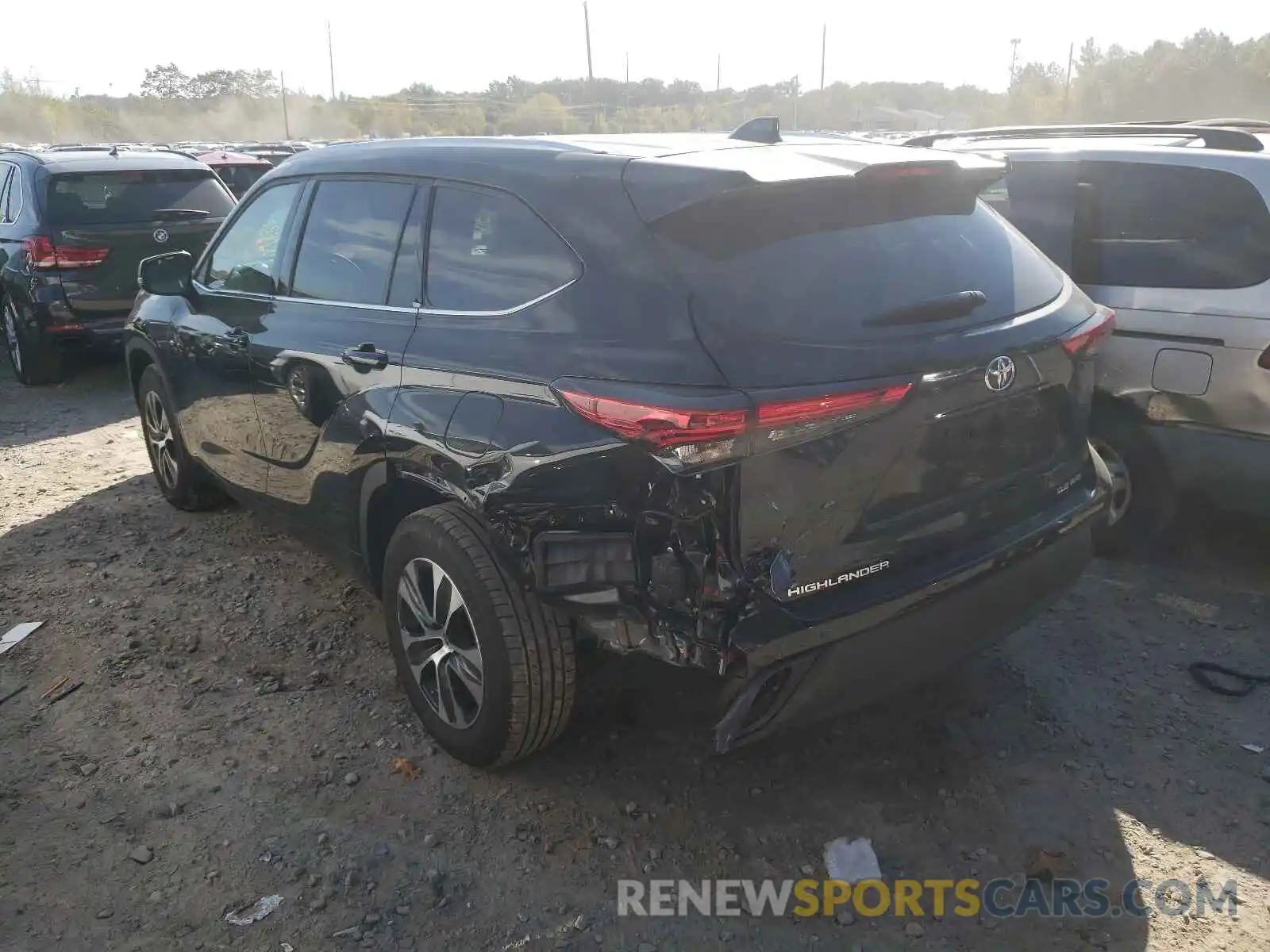 3 Photograph of a damaged car 5TDGZRBH6MS118374 TOYOTA HIGHLANDER 2021