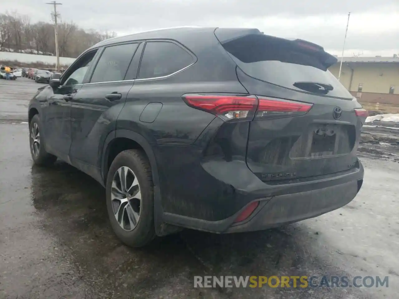 3 Photograph of a damaged car 5TDGZRBH6MS143131 TOYOTA HIGHLANDER 2021