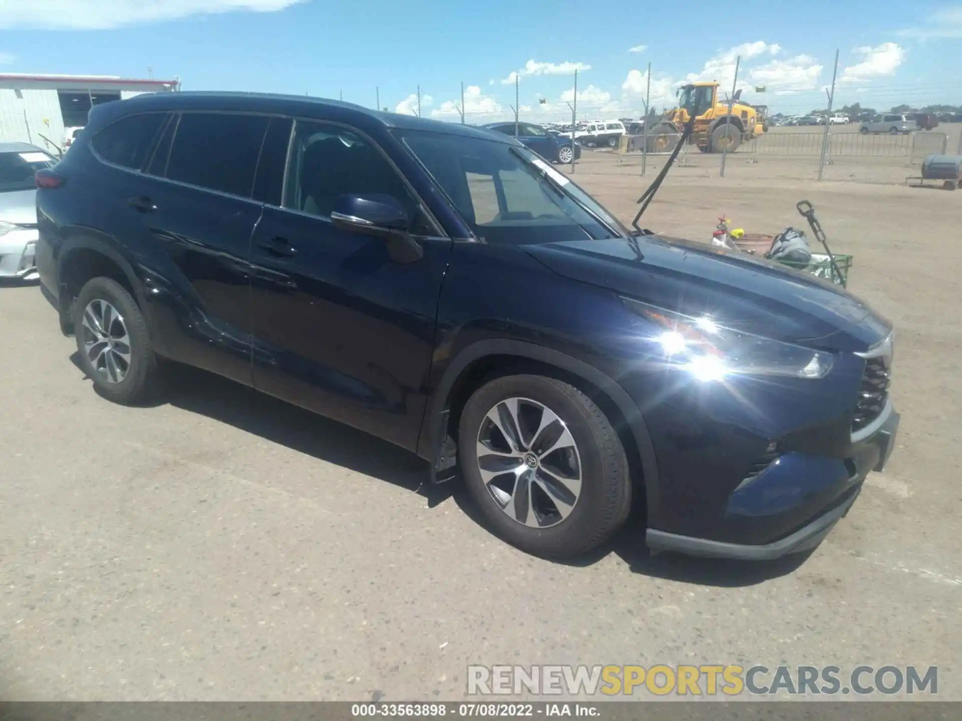 1 Photograph of a damaged car 5TDGZRBH6MS525255 TOYOTA HIGHLANDER 2021