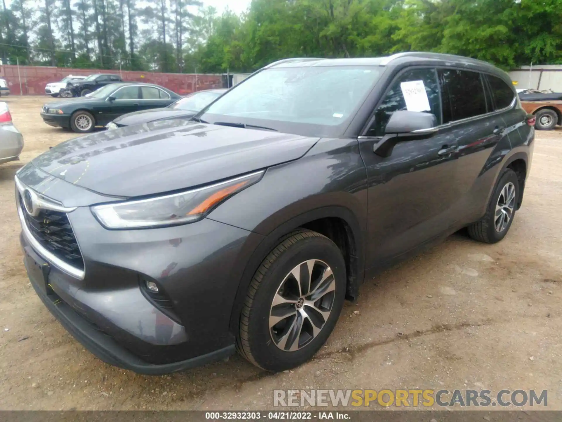 2 Photograph of a damaged car 5TDGZRBH6MS542802 TOYOTA HIGHLANDER 2021