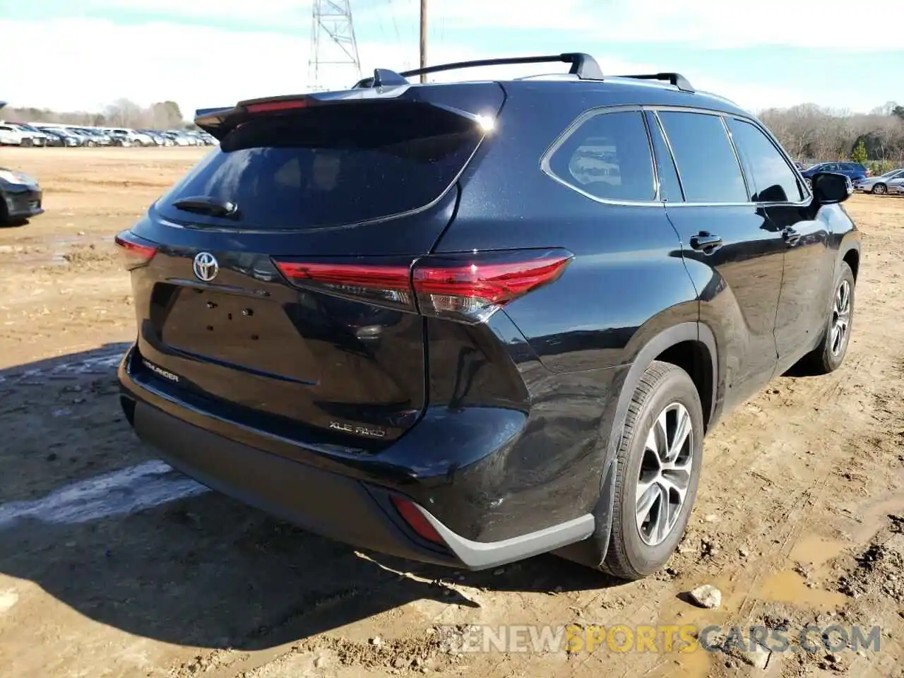 4 Photograph of a damaged car 5TDGZRBH6MS545179 TOYOTA HIGHLANDER 2021